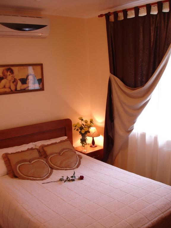 Sinay Hotel Poltava Exterior foto